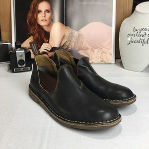 blundstone low cut